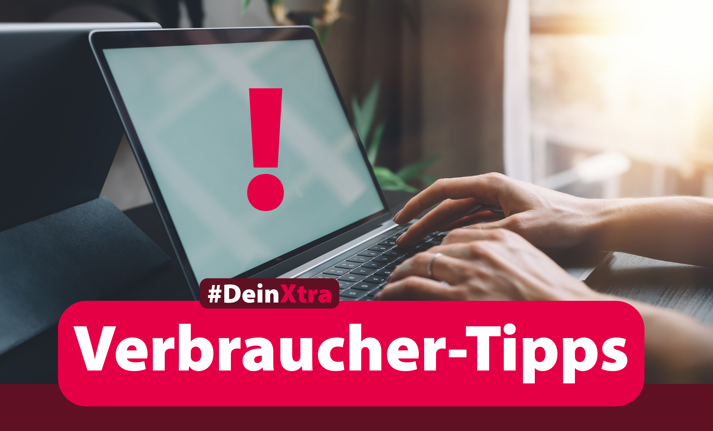 © AdobeStock: SFIO CRACHO #Dein Xtra | Bild zeigt einen Laptop auf dem zwei Hände tippen | © AdobeStock: SFIO CRACHO